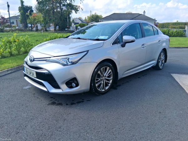Toyota Avensis Saloon, Diesel, 2015, Silver