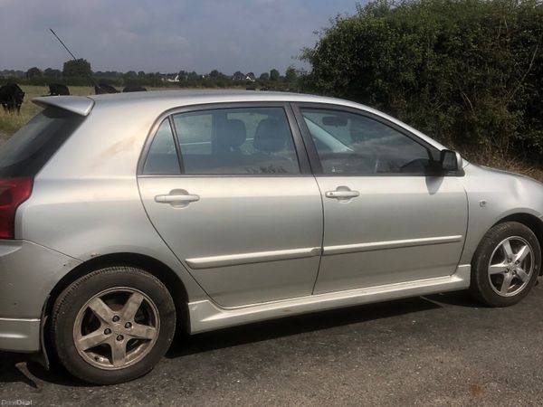 Toyota Corolla Hatchback, Diesel, 2006, Silver