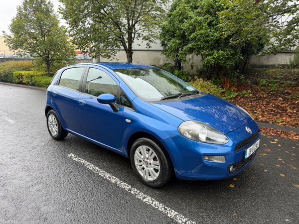 Fiat Punto Hatchback, Petrol, 2013, Blue