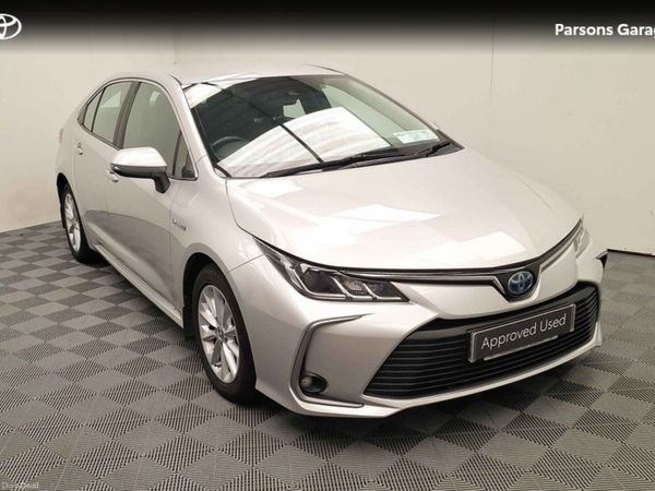 Toyota Corolla Saloon, Petrol Hybrid, 2021, Silver