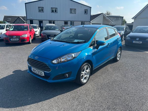 Ford Fiesta Hatchback, Petrol, 2014, Blue