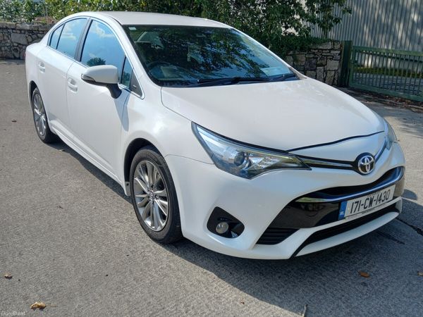 Toyota Avensis Saloon, Diesel, 2017, White