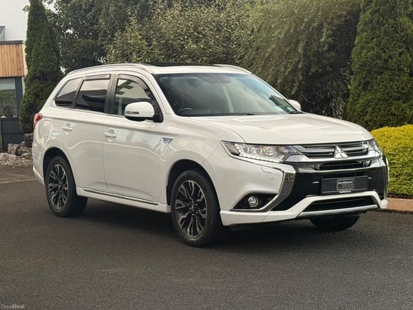 Mitsubishi Outlander SUV, Petrol Plug-in Hybrid, 2016, White