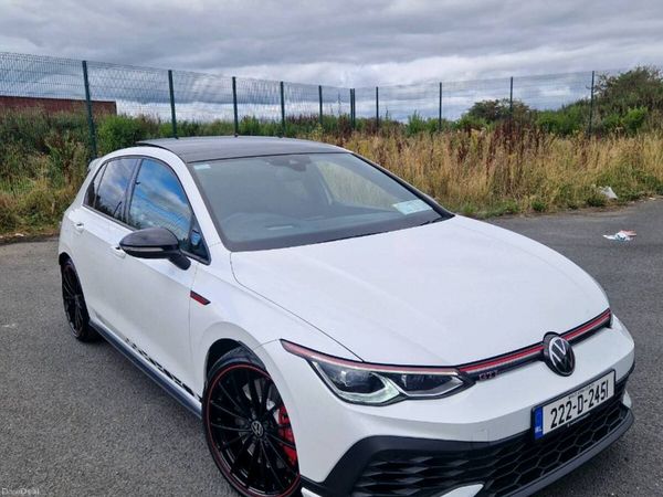 Volkswagen Golf Estate, Petrol, 2022, White