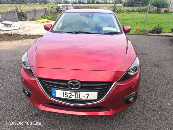 Mazda Mazda3 Saloon, Diesel, 2015, Red