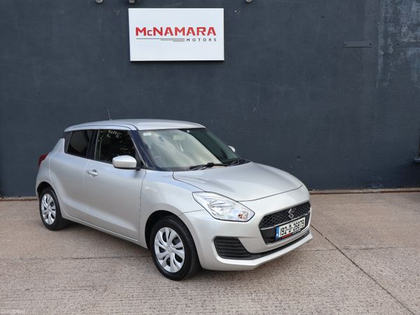 Suzuki Swift Hatchback, Petrol, 2019, Silver