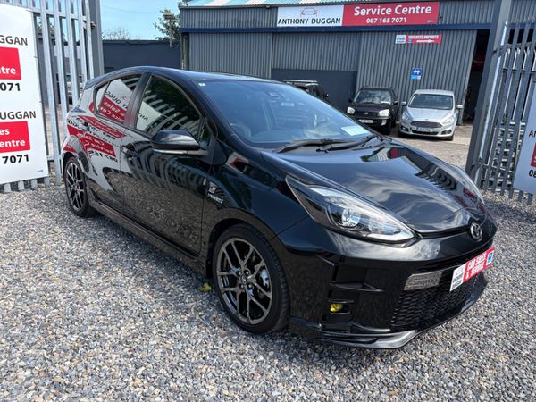 Toyota Aqua Hatchback, Petrol Hybrid, 2020, Black
