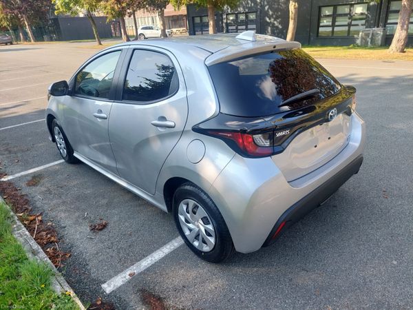 Toyota Yaris Hatchback, Petrol, 2021, Silver