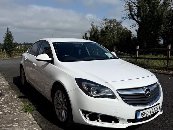 Opel Insignia Saloon, Diesel, 2016, White