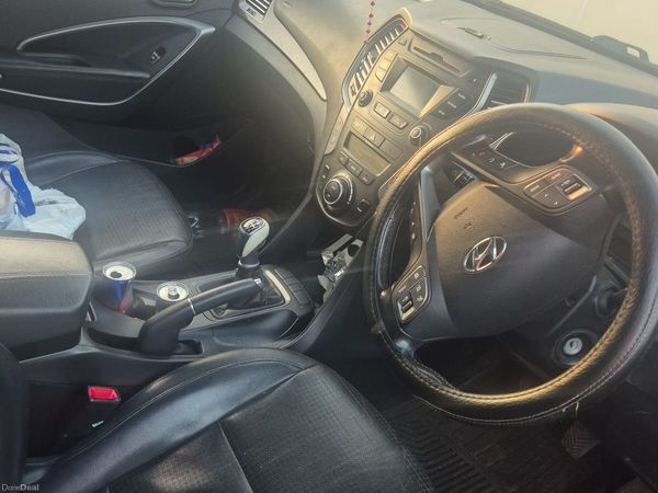 Hyundai Santa Fe SUV, Diesel, 2013, Silver