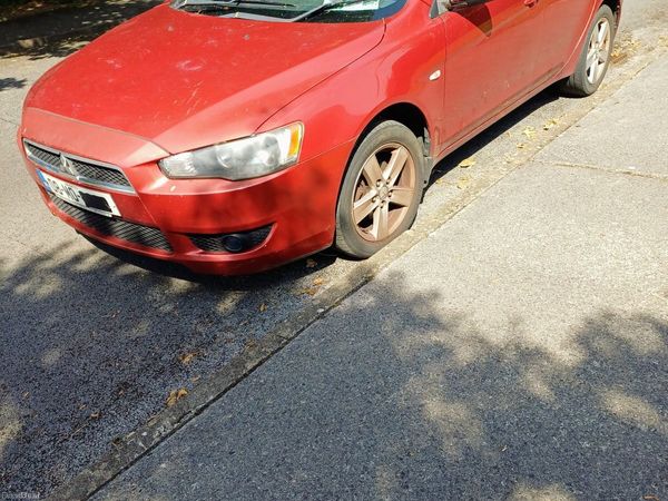 Mitsubishi Lancer Saloon, Petrol, 2008, Red