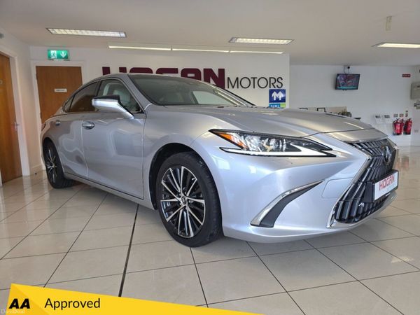 Lexus ES Saloon, Petrol Hybrid, 2025, Silver