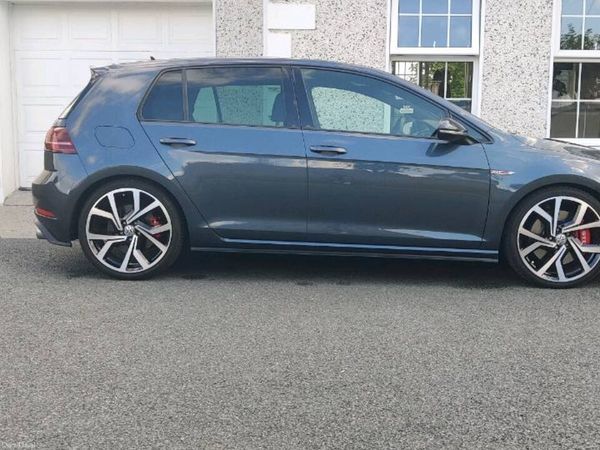 Volkswagen Golf Hatchback, Petrol, 2017, Grey