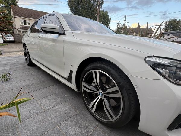 BMW 7-Series Saloon, Petrol Plug-in Hybrid, 2019, White