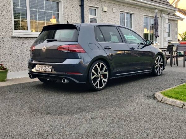 Volkswagen Golf Hatchback, Petrol, 2017, Grey