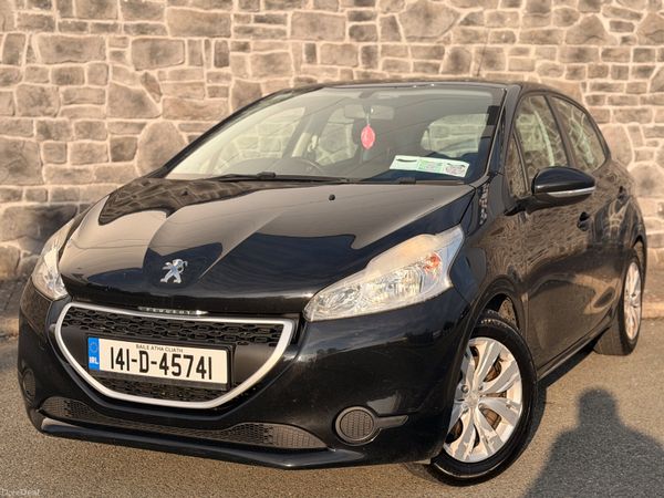 Peugeot 208 Hatchback, Petrol, 2014, Black