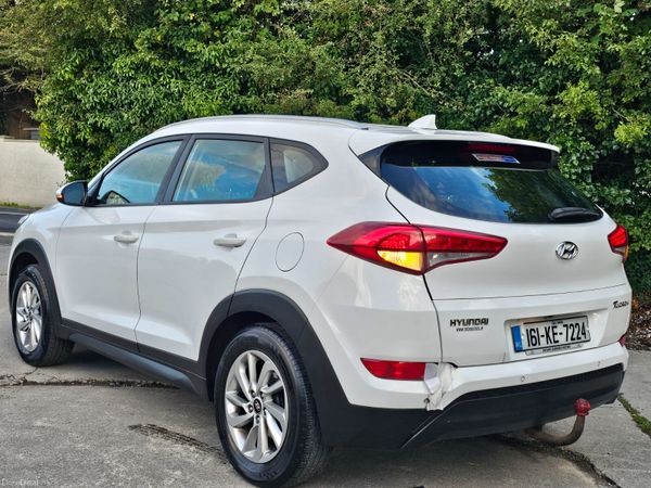 Hyundai Tucson SUV, Diesel, 2016, White