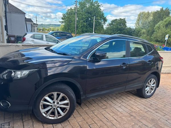 Nissan Qashqai Hatchback, Diesel, 2016, Black