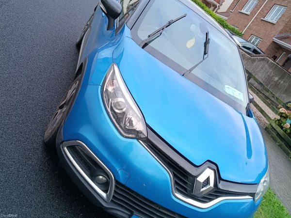 Renault Captur Hatchback, Diesel, 2015, Blue