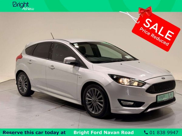 Ford Focus Hatchback, Petrol, 2018, Silver
