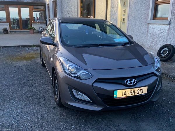 Hyundai i30 Hatchback, Petrol, 2014, Bronze