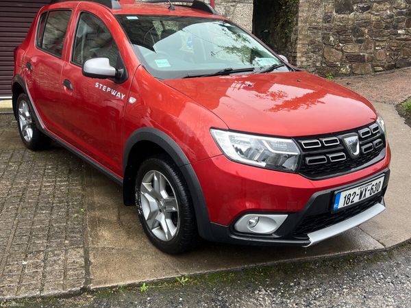 Dacia Sandero Stepway Hatchback, Diesel, 2018, Red