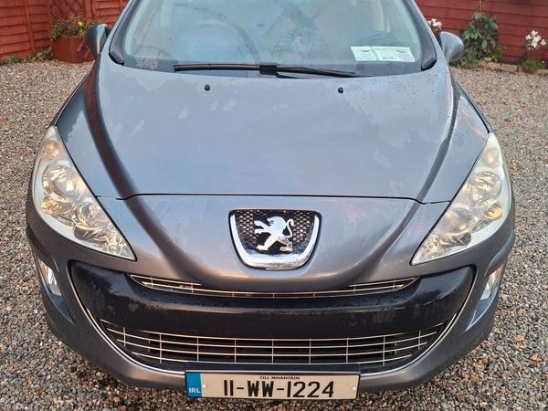 Peugeot 308 Hatchback, Diesel, 2011, Grey