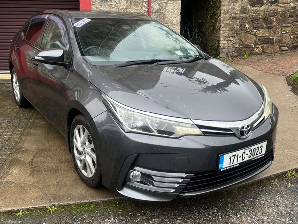 Toyota Corolla Saloon, Diesel, 2017, Grey
