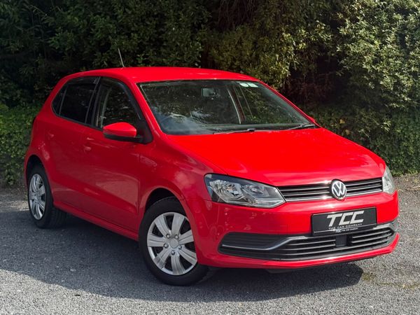 Volkswagen Polo Hatchback, Petrol, 2015, Red