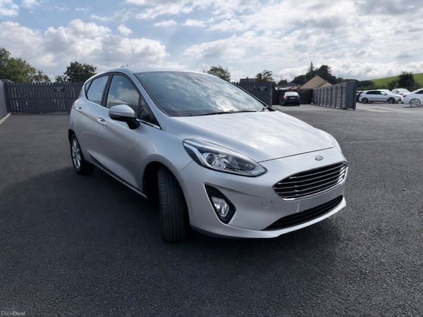 Ford Fiesta Hatchback, Petrol, 2018, Silver