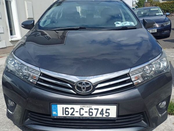 Toyota Corolla Saloon, Diesel, 2016, Grey