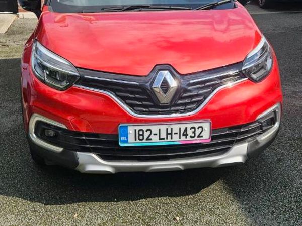 Renault Captur Hatchback, Petrol, 2018, Red