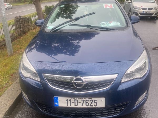 Opel Astra Hatchback, Diesel, 2011, Blue