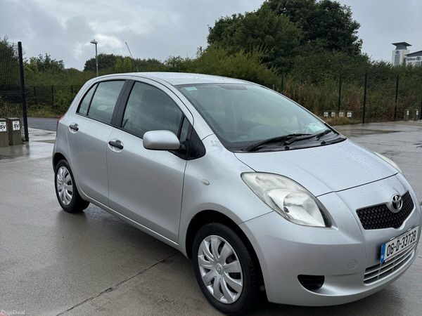Toyota Yaris Hatchback, Petrol, 2008, Silver