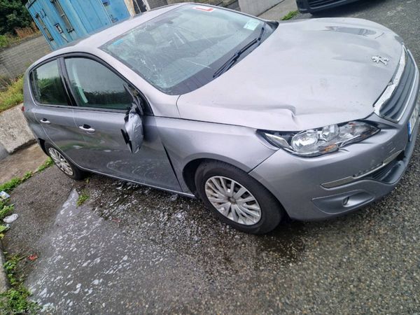 Peugeot 308 Hatchback, Petrol, 2017, Grey
