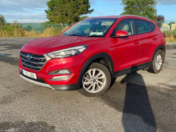 Hyundai Tucson SUV, Diesel, 2017, Red