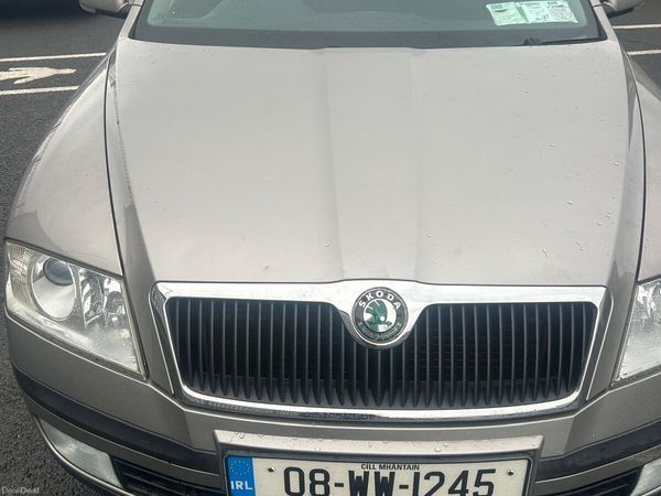 Skoda Octavia Hatchback, Petrol, 2008, Beige