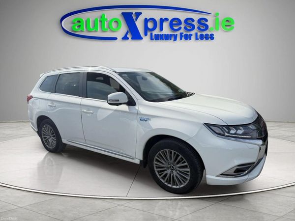 Mitsubishi Outlander SUV, Petrol Plug-in Hybrid, 2018, White