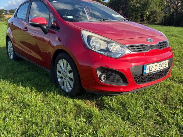 Kia Rio Hatchback, Diesel, 2012, Red