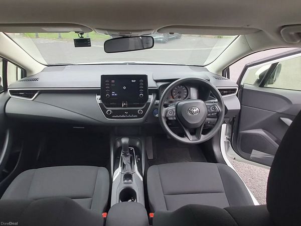 Toyota Corolla Estate, Petrol Hybrid, 2022, White