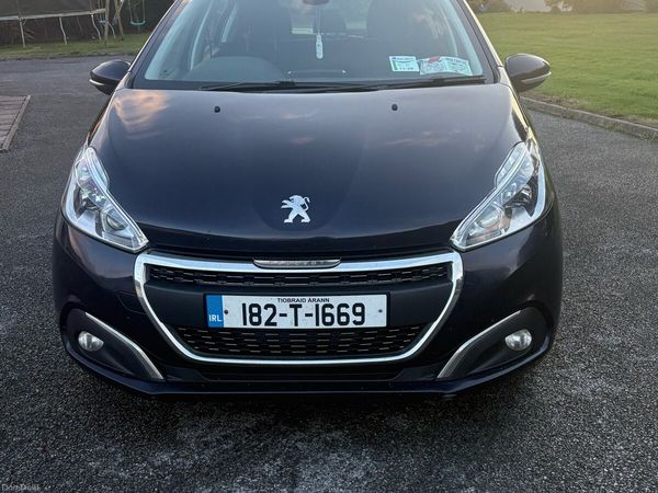 Peugeot 208 Hatchback, Petrol, 2018, Blue