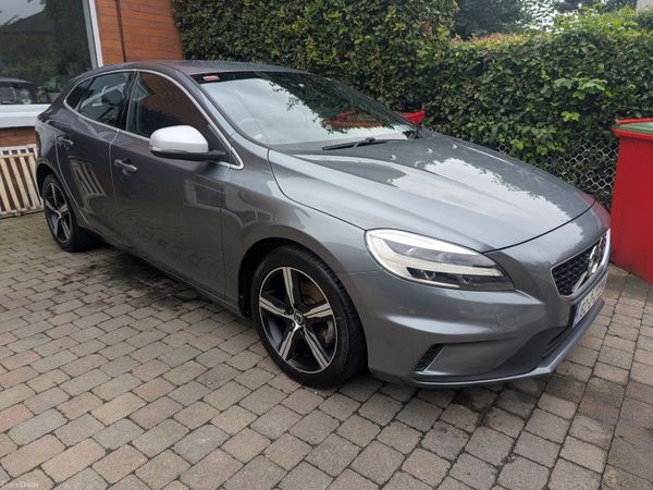 Volvo V40 Hatchback, Petrol, 2018, Grey