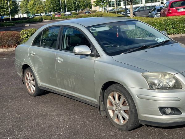 Toyota Avensis Saloon, Petrol, 2006, Silver
