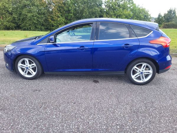 Ford Focus Hatchback, Diesel, 2017, Blue
