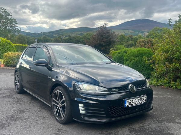 Volkswagen Golf Hatchback, Diesel, 2016, Black