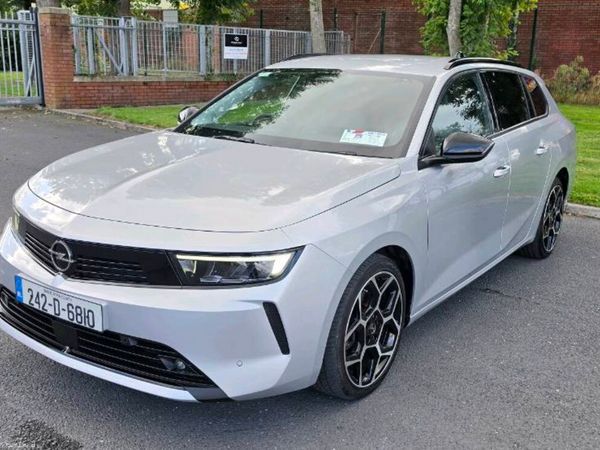 Opel Astra Estate/Jeep, Diesel, 2024, Grey