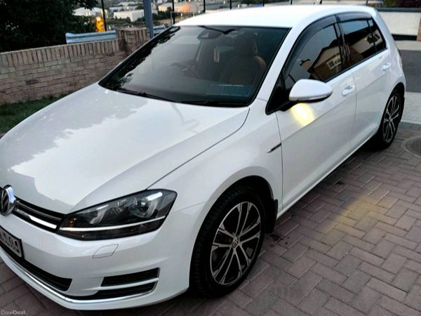 Volkswagen Golf Hatchback, Petrol, 2015, White