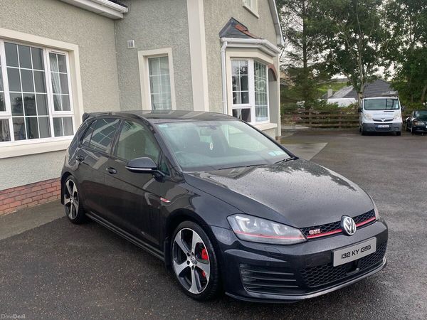 Volkswagen Golf Hatchback, Petrol, 2013, Black