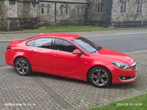 Opel Insignia Saloon, Diesel, 2017, Red