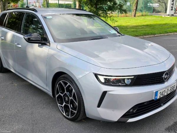 Opel Astra Estate/Jeep, Diesel, 2024, Grey